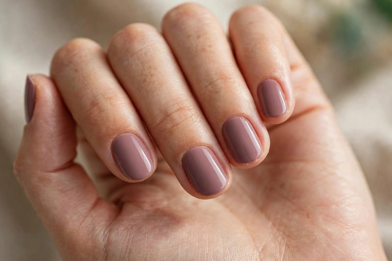 muted mauve short nails - simple short nails