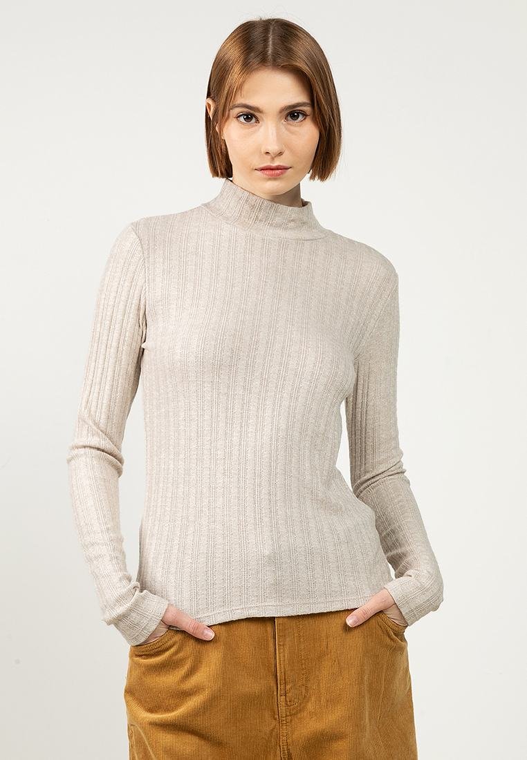 Turtleneck with corduroy pants winter outfit