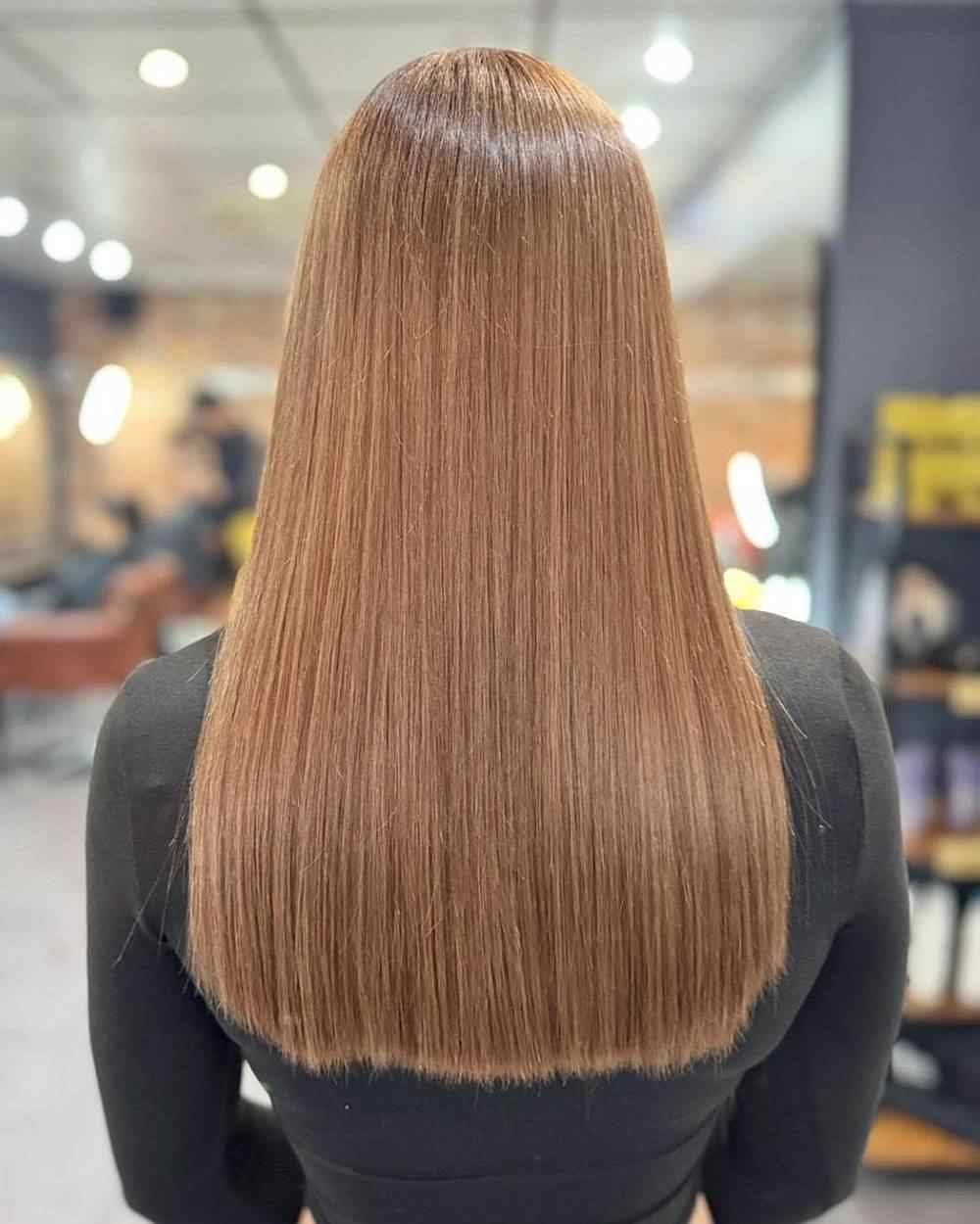 Glass-hair blowout for thick hair