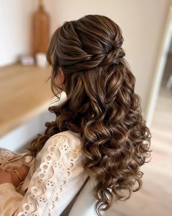 Twisted half-updo for thick hair
