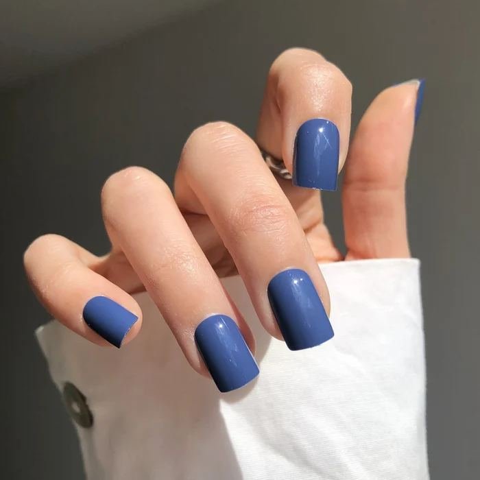 Blue press on nails for short nail lengths