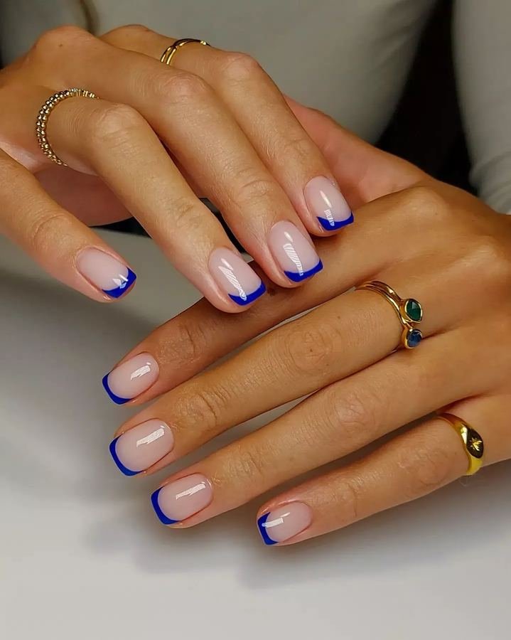 Short blue french tip winter nails