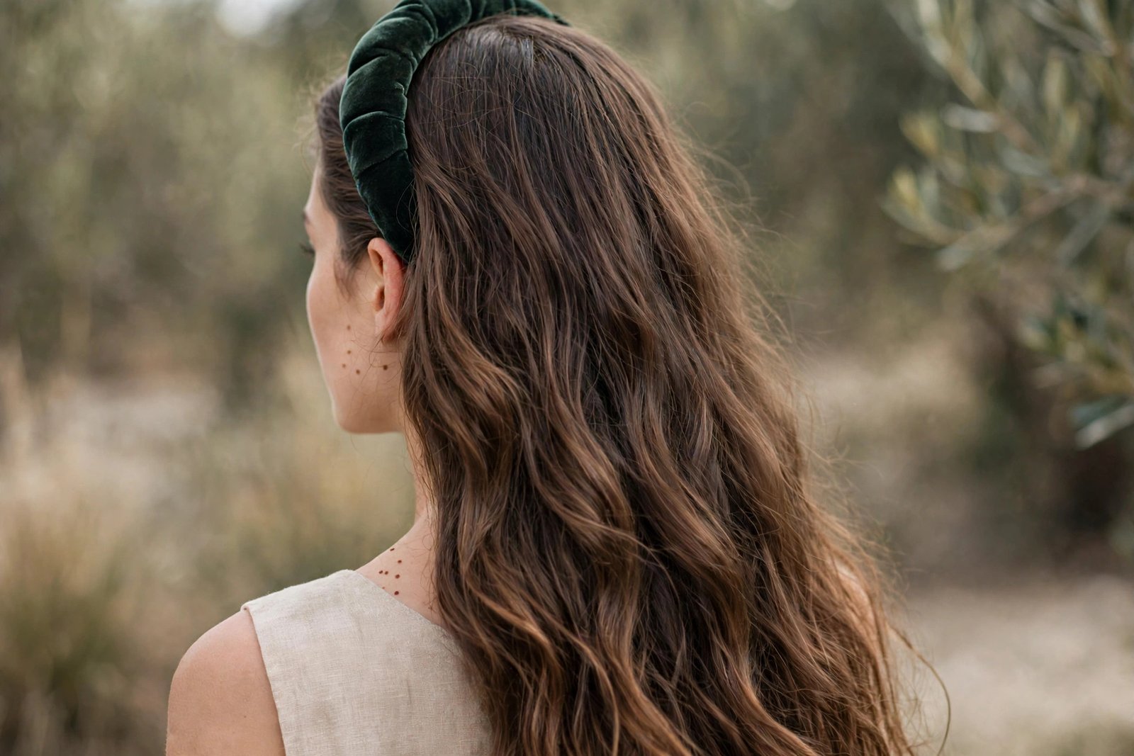 Long loose waves with velvet headband